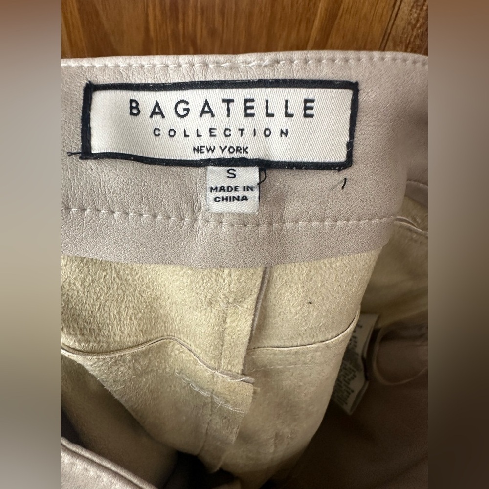 Womens Tan Bagatelle Collection New York Size Small Khaki color cargo type Pants - Picture 4 of 5